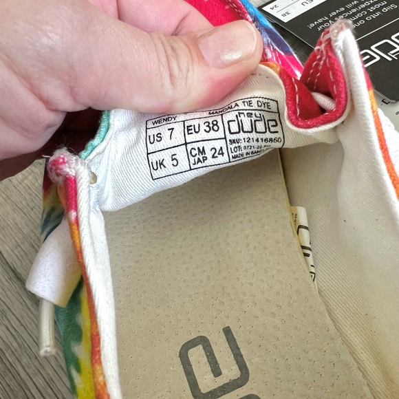 Hey Dude Dudes Shoes-Wendy-Mandala Tie Dye Rainbow-size 7-NEW!! - Picture 7 of 9